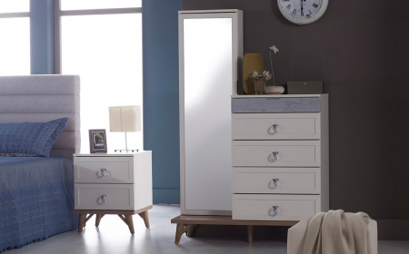 Стол туалетный Mavenna